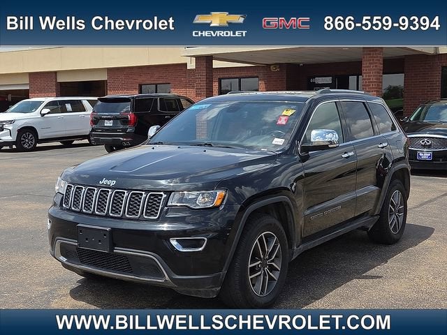 2020 Jeep Grand Cherokee Limited in Black — front three-quarter view