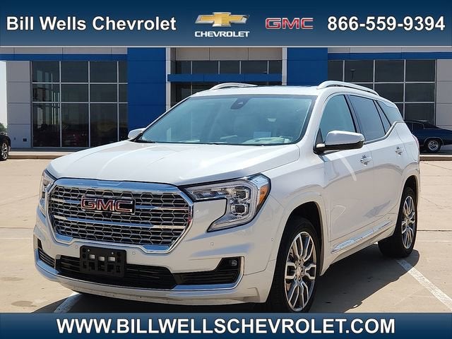 2024 GMC Terrain Denali in White Frost Tricoat — front three-quarter view