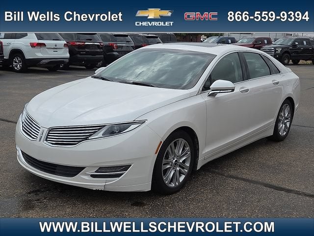 2016 Lincoln MKZ NA in White — front three-quarter view